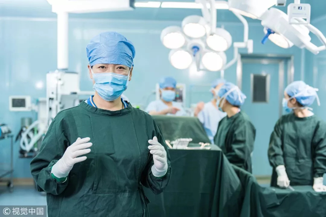  那不勒斯医疗组紧急会诊，金玟哉伤缺两周  